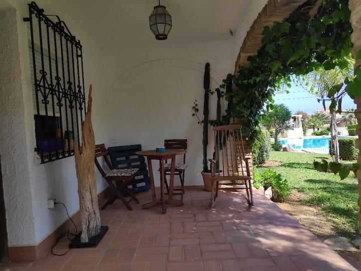 408ab9f9-57ff-40a4-8908-37da0504c2af