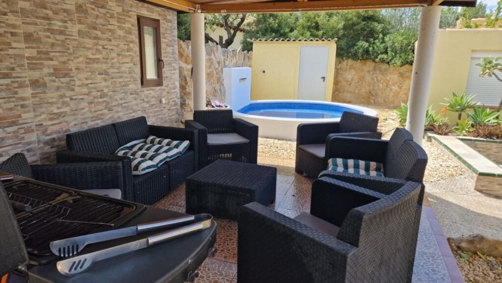 WhatsApp Image 2025-10-24 at 07.52.53 (2)