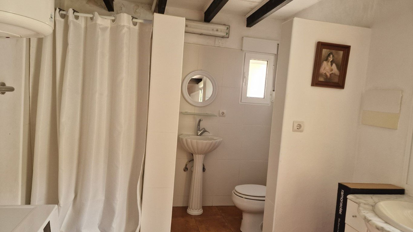 WhatsApp Image 2025-10-24 at 07.52.55 (3)