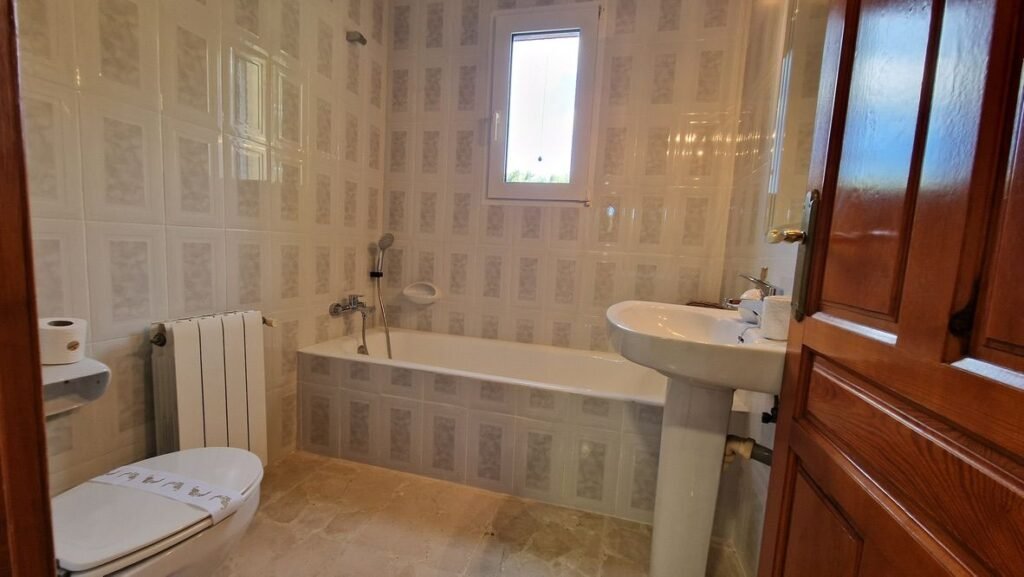 WhatsApp Image 2025-10-24 at 08.01.42 (9)