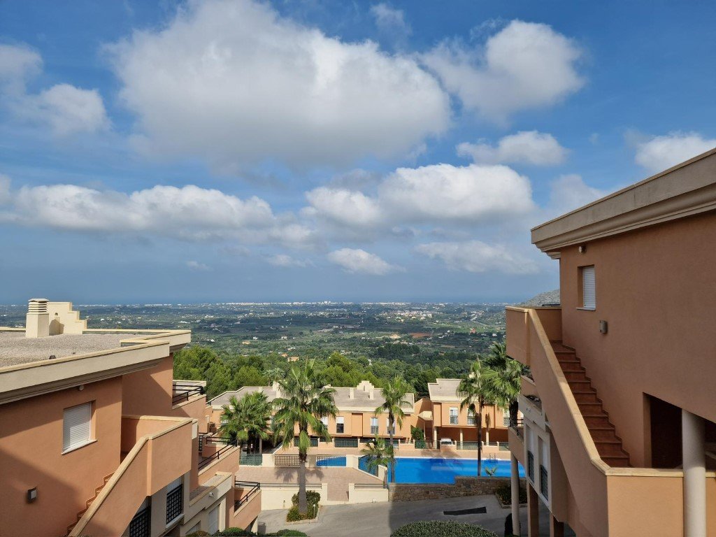 WhatsApp Image 2025-10-24 at 13.39.55 (1)