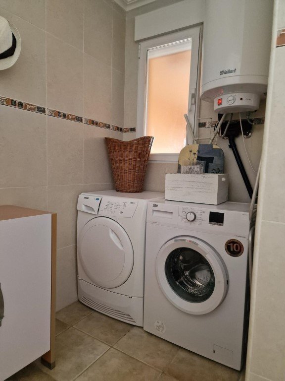 WhatsApp Image 2025-10-24 at 13.39.57 (2)