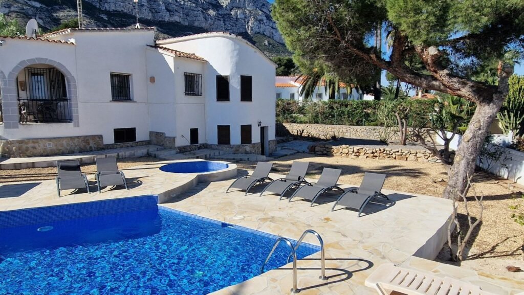 WhatsApp Image 2025-10-24 at 13.46.25 (3)