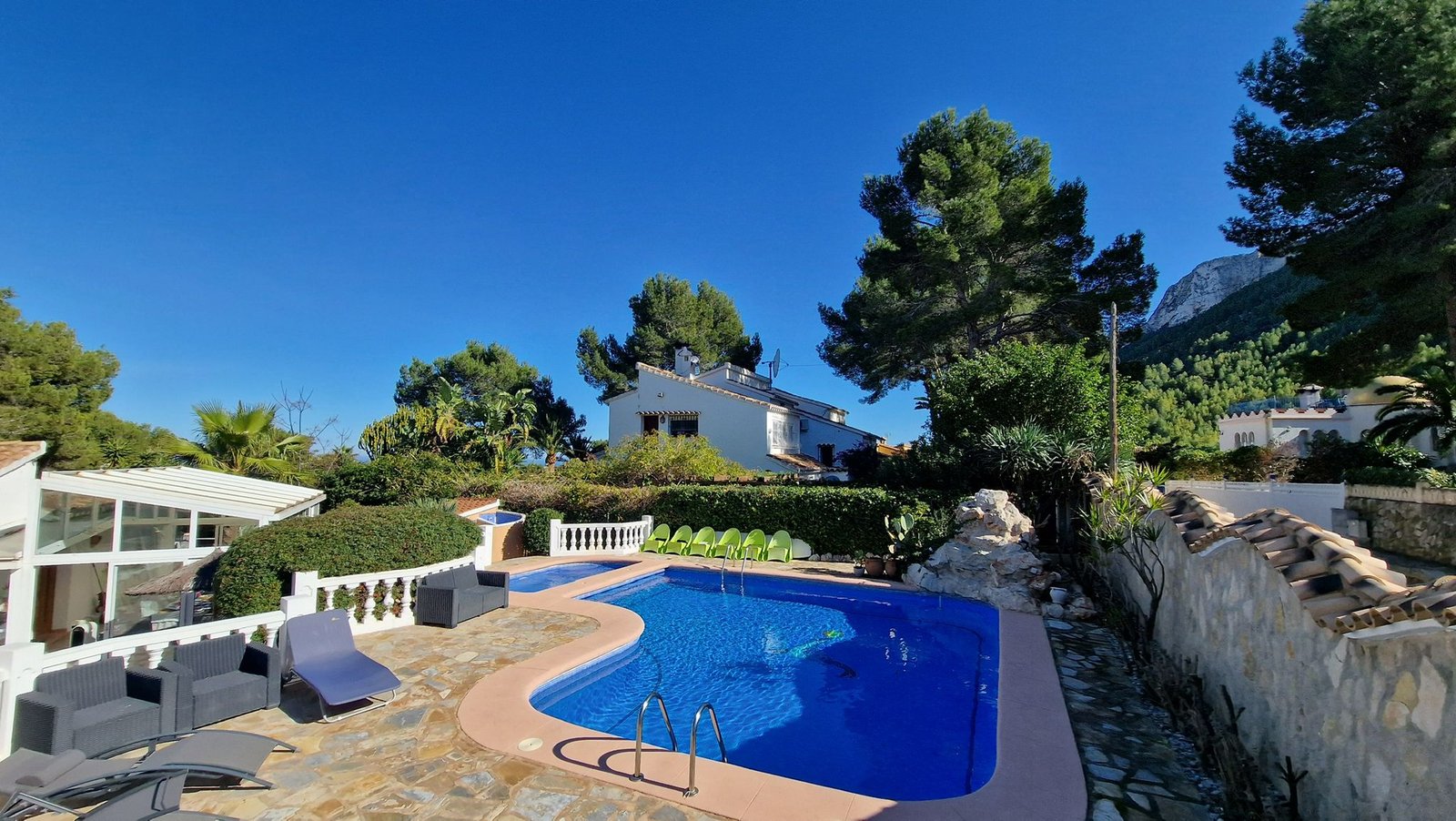 WhatsApp Image 2025-10-24 at 13.52.53