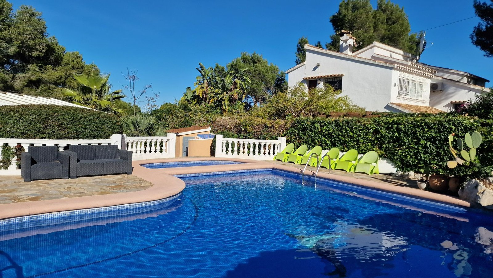 WhatsApp Image 2025-10-24 at 13.52.54 (2)