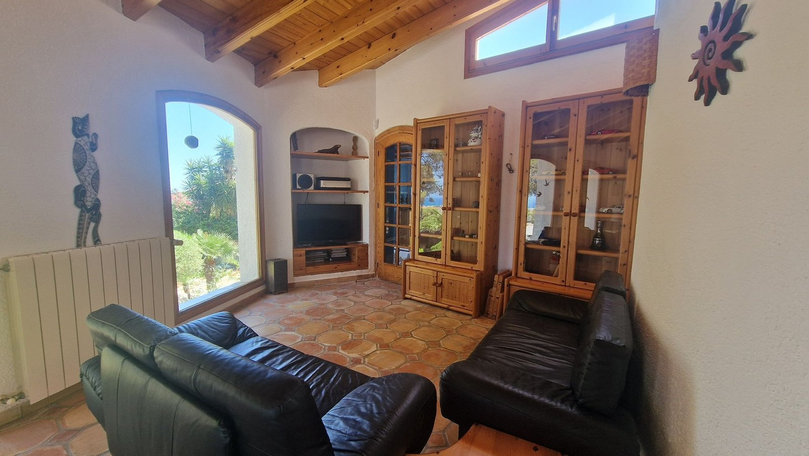 WhatsApp Image 2025-10-24 at 13.52.58 (2)