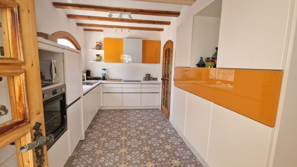 WhatsApp Image 2025-10-24 at 13.52.59 (4)